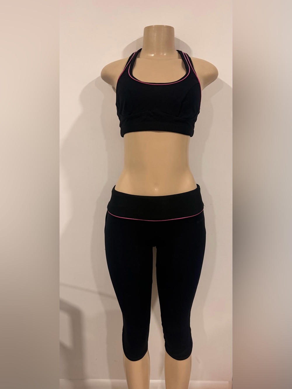 bebe Black Sports Bra and Leggings Set with Pink Piping Y2K